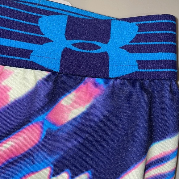 Sold Under Armour girls compression shorts nwt - Picture 8 of 10